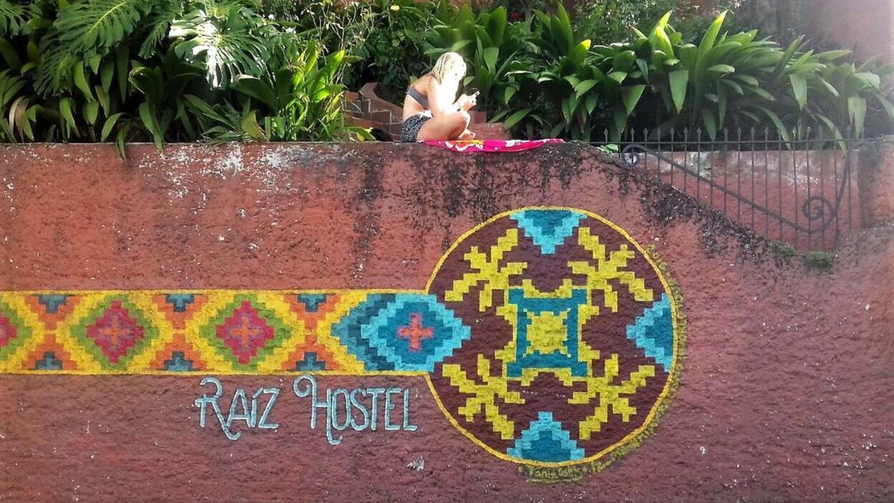 Raiz Hostel Medellín Esterno foto