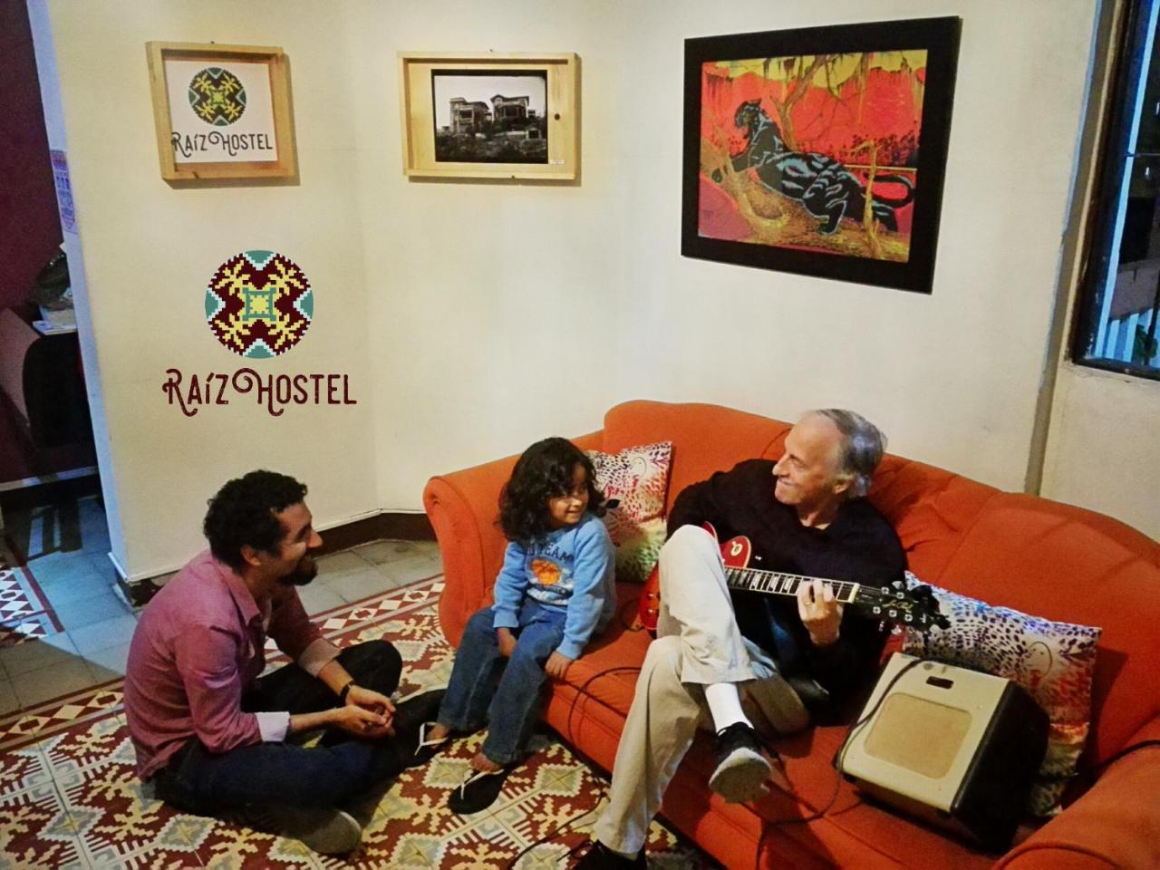 Raiz Hostel Medellín Esterno foto