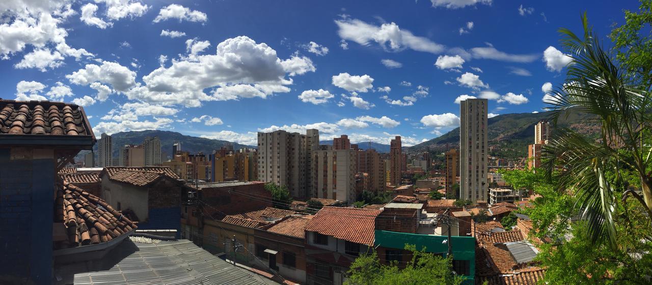 Raiz Hostel Medellín Esterno foto
